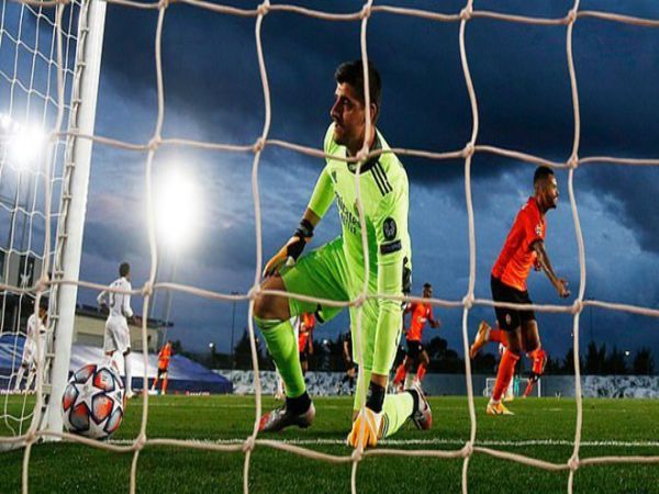 Tin bóng đá sáng 21/10: Real Madrid thua thảm trên sân nhà