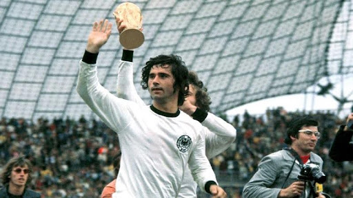 Gerd Müller sở hữu 14 bàn ở World Cup