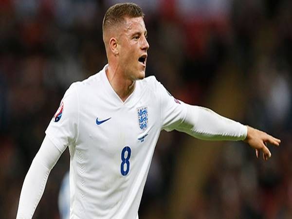 Ross Barkley là ai? Sự nghiệp thi đấu của Ross Barkley