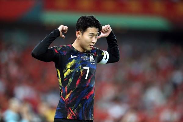Son Heung-min (Hàn Quốc) Son Heung-min (Hàn Quốc)