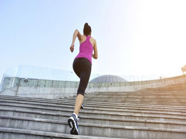 Những lưu ý quan trọng khi leo cầu thang giảm cân Những lưu ý quan trọng khi leo cầu thang giảm cân